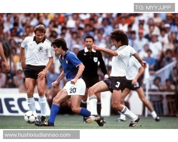 全球足球巨星风采纵览：盘点历史上最具影响力的球员与他们的传奇瞬间